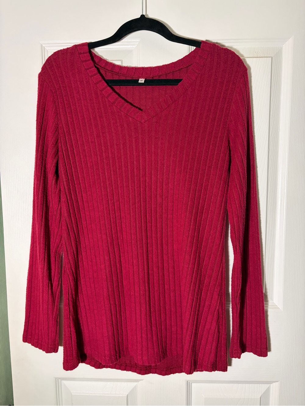 Ribbed V-Neck Long Sleeve Top - Red